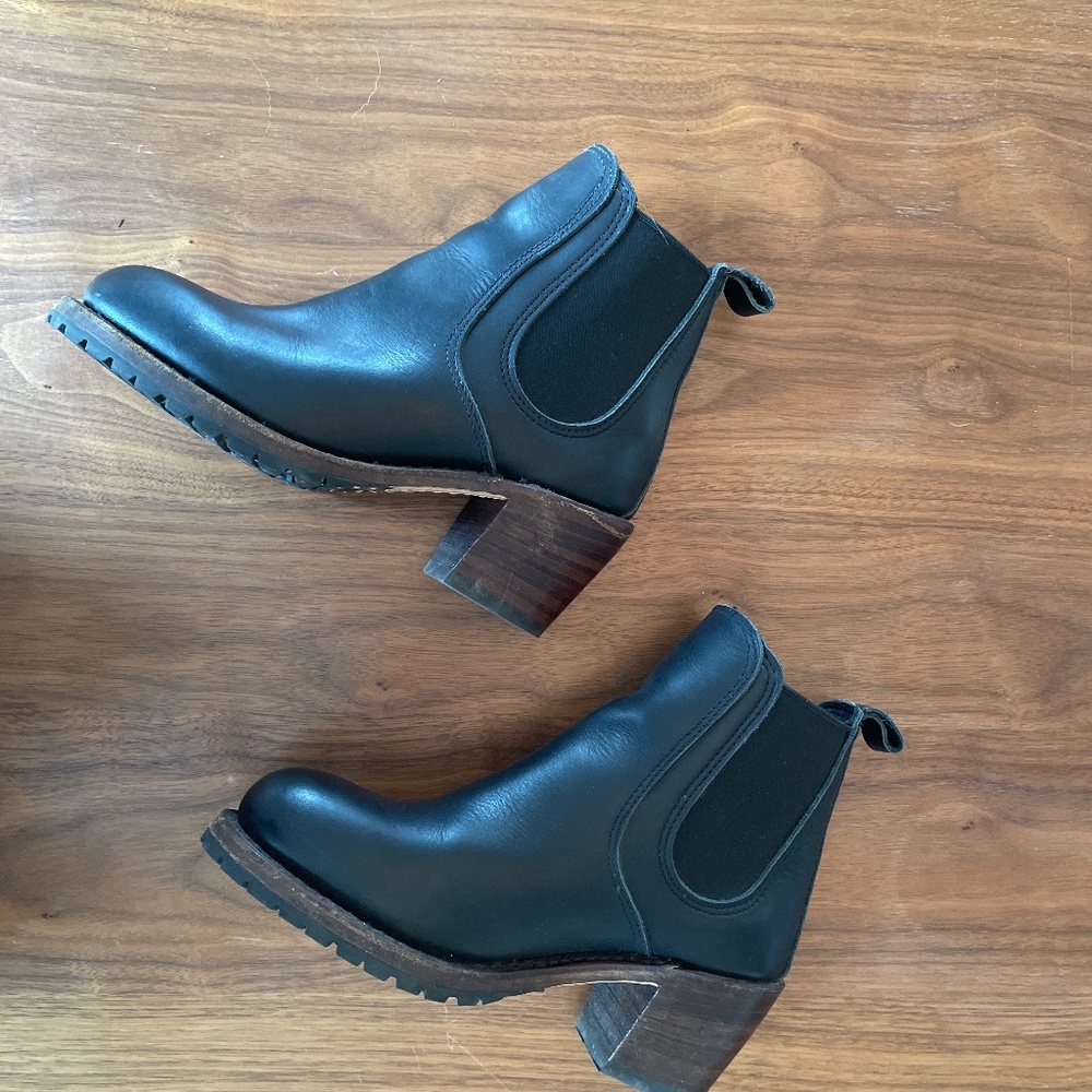 RedWing Harriet Chelsea Boots